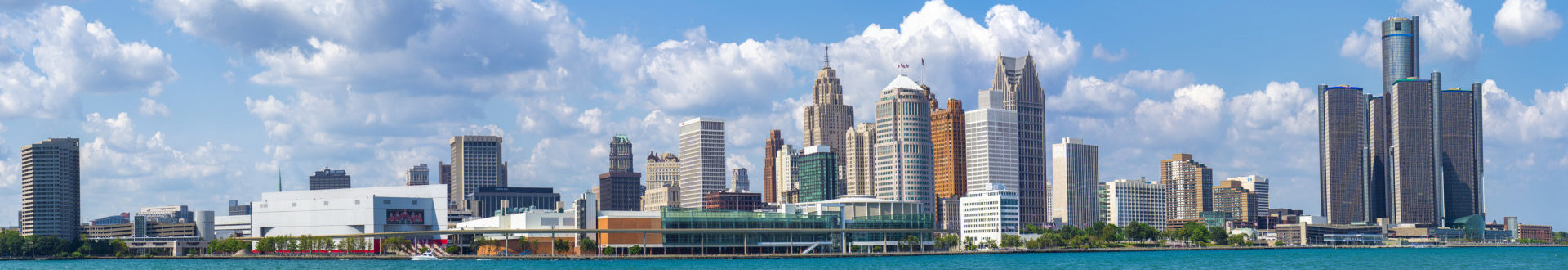 Panoramic view of Detroit skyline from Windsor, Ontario
